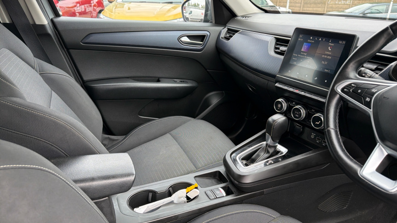 Renault Arkana 1.6 E-TECH Hybrid 145 Iconic 5dr Auto Hybrid Estate